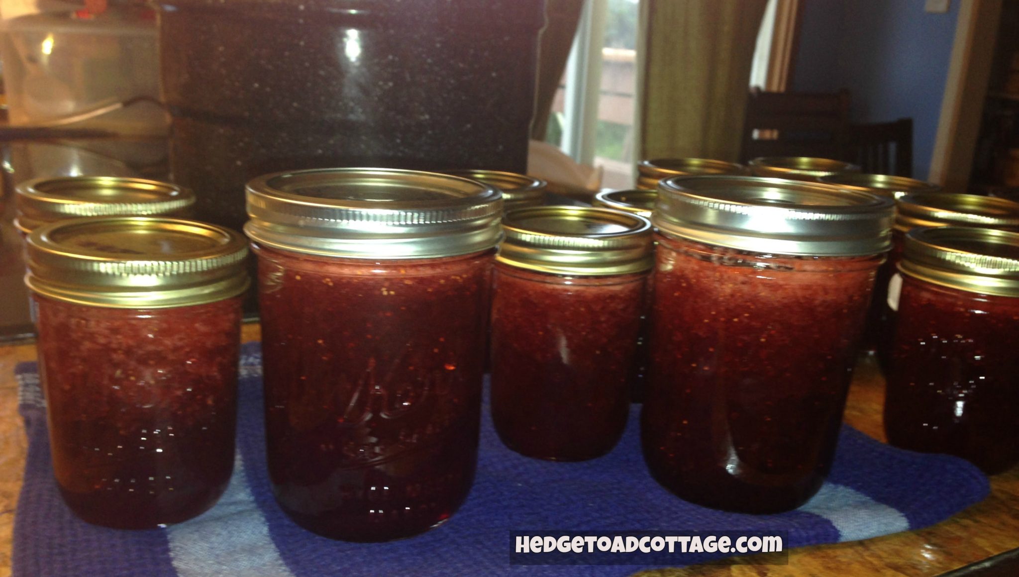 making jam at home