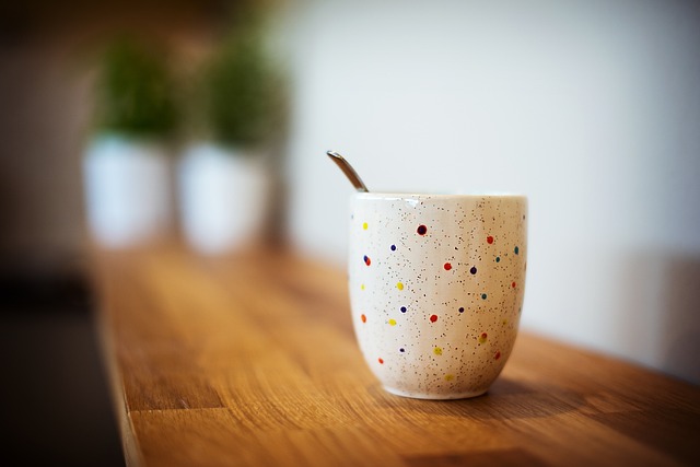 Coffee cup on wooden counter